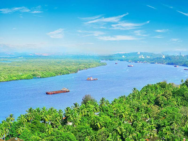 High Coliform Levels Contaminate Mandovi River Despite Casinos Clearing Pollution Checks, GSPCB Report Reveals