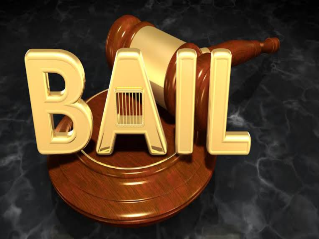High Court Grants Bail to Ashutosh Naik in Investment Scam