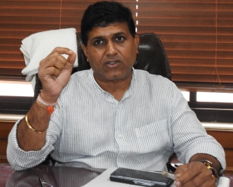 Facing flak over revenue loss, SGPDA chief dares to take over sopo collection at wholesale fish market