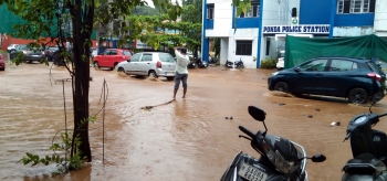 Rain disrupts normal life in Ponda