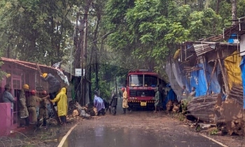 Traffic disrupted as trees come crashing down in Canacona