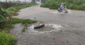 Overflowing sewage chambers come back to haunt authorities