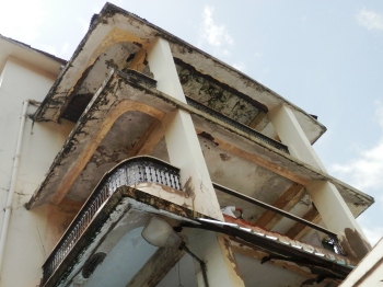 Visitors will have to contend with ‘unsafe’ building inside Hospicio complex