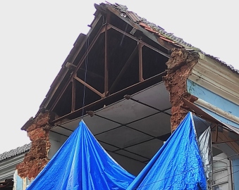 Margao's heritage...: It’s now over 10 days, MUHC bldg’s damaged portion exposed to rains
