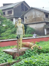 Maintain or remove broken statues in Porvorim
