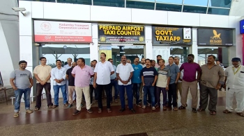 Taximen at Dabolim Airport express fear, concerns over lack of business