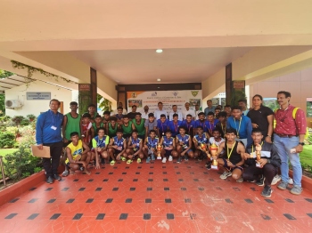 Rosary college hosts cross country race