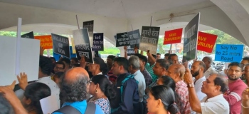RG supporters gather in front of Mapusa TCP office, protest against mega projects in Bardez