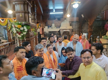 CM, Vishwajit bhai-bhai?