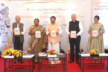 Governor releases Luizinho’s book on battle for Konkani, Statehood