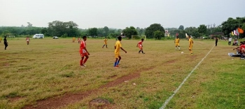 Arlem YA sail into quarters
