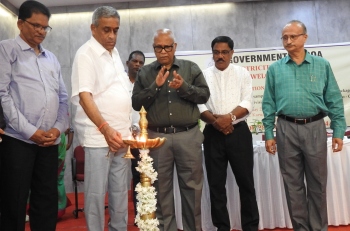 Power minister pitches for solar panels in fallow fields