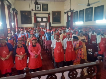 Now, Margao fast food kiosk owners in red caps & aprons to stress on hygiene