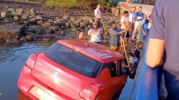 Tourist escapes as car slides into river at Keri-Tiracol wharf