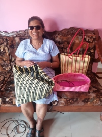 Braving odds with a smile, she weaves colours into life!