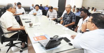 Environ minister, shack operators explore options of sewage disposal