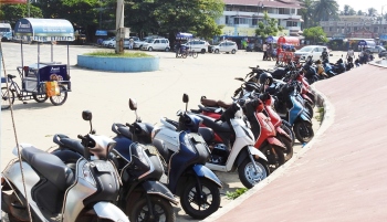 Stop pay parking drama at famous Colva Beach