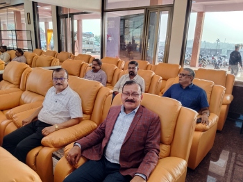 Executive lounge opened at Tivim railway station