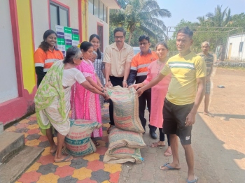 Seeds distributed to Cuncolim farmers through public-pvt tie-up