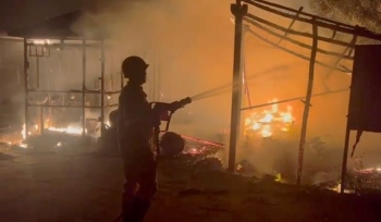 Fire engulfs toilet block, hut and fishing canoe at Mobor