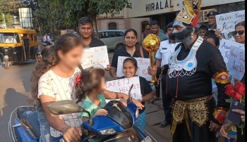 ‘Yamraj’ offers roses to boost traffic safety