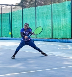 Debutant Sanika Kambli storms to ladies singles semifinal