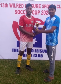 Our Lady of Gloria ease past Rossman Cruz