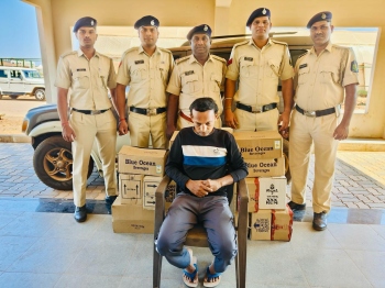 Mopa police fouls attempt to smuggle liquor to MH