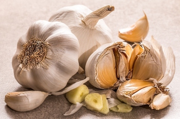 Garlic prices continue to soar; consumers feel the pinch