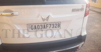 Mapusa councillor's car hits a cabbie, people demand FIR