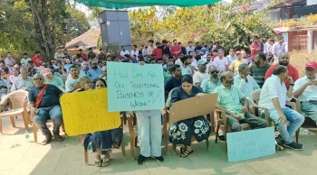 Anjuna Bandh- All businesses shut; Anjuna villagers protest over CRZ issue