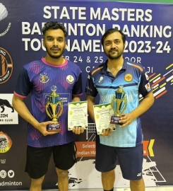 Navneet, Parag, Betty, Amit bag singles badminton titles