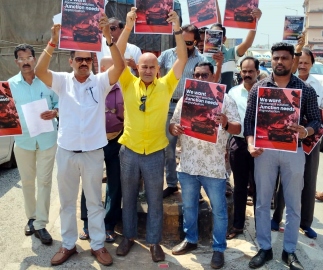 Locals hold protest to highlight accident-prone Peddem junction