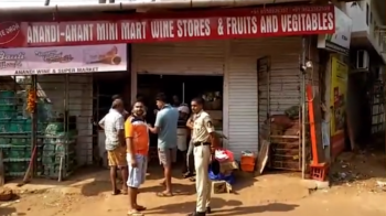 Thieves steal cash, DVR, and liquor worth over Rs 1.50 Lakh from a supermarket in Morjim