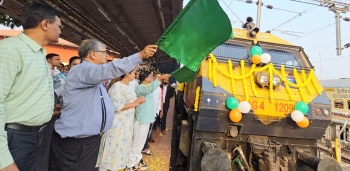 Aleixo flags off govt sponsored special train with more than 1,000 pilgrims for Vailankani