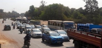 Govt criticised for traffic jams at Chimbel junction