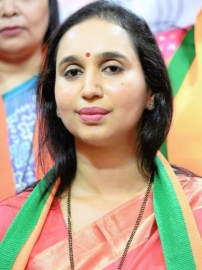 BJP eyes political goal in South Goa with football goodwill of Dempo