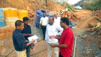 P’yat inspects constructions in Mandrem for CRZ violations