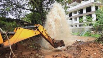 Water pipeline damaged by JCB machine in Davorlim