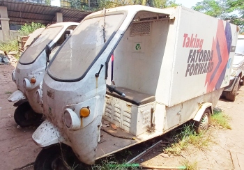 E-rickshaws meant to clean city streets gathering rust