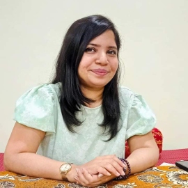 Overcoming spinal injury, Sukhada tutors students