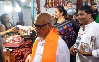 Candidates hit markets to rally support as Lok Sabha poll campaign intensifies
