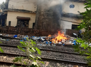 Waste burning continues unabated along railway tracks at Khareband