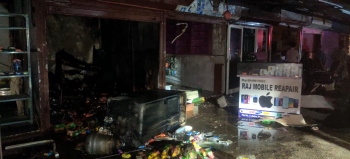 2 shops gutted in blaze at Betim