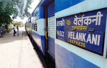Vailankanni train trip on eve of poll triggers debate