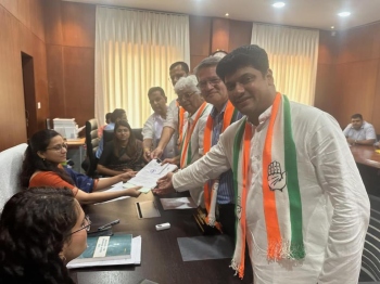 Cong, allies inject dose of 'josh' as Khalap files his nomination for North Goa seat