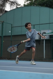 Young tennis aces Devaansh, Kaivalya march ahead