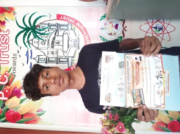 Royzel bags PC Trust award