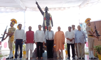 Live up to ideals of those who freed us: Minister