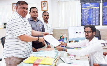 Cavelossim p'yat petitions district collector over stray dog menace